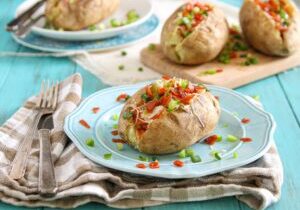 Quick and Healthy Baked Pizza Potatoes